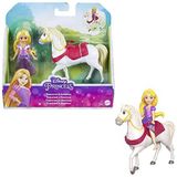 Mattel Disney Prinses Speelgoed, Poseerbare Kleine Rapunzel Pop en Maximus Paard, Geïnspireerd op de Disney Film Rapunzel, Cadeaus voor Kinderen HLW84