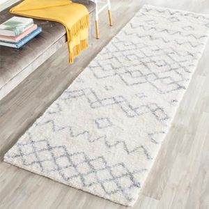 Safavieh Marokkaanse loper voor binnen, met de hand getuft, Casablanca-collectie, CSB806, ivoor/blauw, 69 x 244 cm, voor woonkamer, slaapkamer of elk interieur