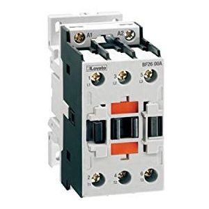 3-polige schakelaar, 32 A, 16 kW, 400 V, AC3, spoel 110 V, AC, 5,6 x 9,3 x 8,8 cm, grijs (referentie: BF3200A110)