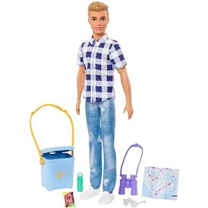 ��​Barbie It Takes Two Ken Camping Pop, in geruit shirt, jeans en witte sneakers, met kampeeraccessoires, speelgoed voor kinderen vanaf 3 jaar, HHR66