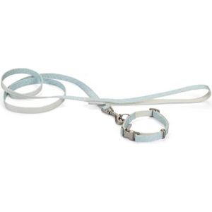 Met de Beeztees Tori Puppy Set geef je je hond een halsband en riem die perfect in elkaar passen. Deze halsband is voorzien van een gesp, waardoor je de halsband gemakkelijk op kunt zetten Blauw