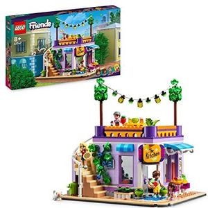LEGO 41747 Friends Heartlake City Gemeenschappelijke Keuken Speelset met Speelgoed Kookaccessoires, 3 Mini Poppetjes plus een Huisdier Churro de Kat, Combineerbaar met Buurtcentrum (41748)