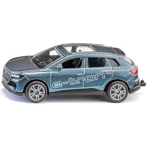 siku 1567, Audi Q4 e-tron, speelgoedauto, metaal/kunststof, blauw, trekhaak, rubberen banden, metallic lak