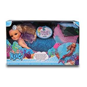 Nancy Famosa 700017111 Pop met beweegbare zeemeerminstaart, haar met lonten en accessoires, onderwaterspeelgoed