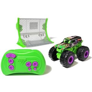 Monster Jam, Officiële Grave Digger Afstandsbediening Monster Truck 1:64 Schaal, Inclusief Helling, RC Cars Kinderspeelgoed voor jongens en meisjes vanaf 4 jaar