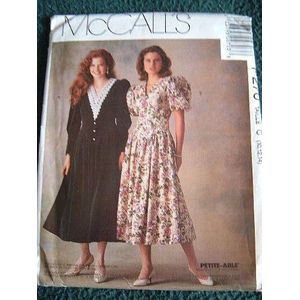 McCall's Naaipatroon M8318A5 Misses' Jurken en blouses door Laura Ashley