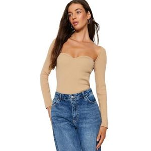 Trendyol FeMan Slim fit Basic Sweetheart gebreide trui, nerts, M, Nerts, M