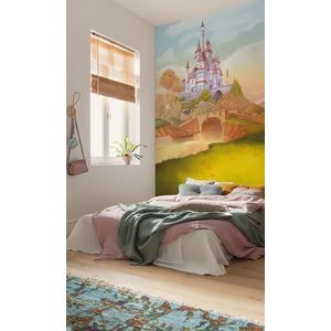 Komar Vlies fotobehang - Disney Princess Belle Castle River - grootte 150 x 250 cm - behang, kinderkamer, kinderbehang