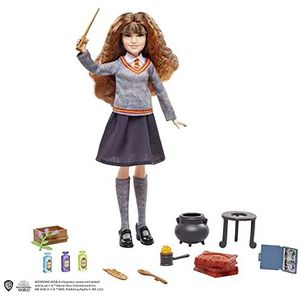 Harry Potter Hermeliens Wisseldrankjes pop en speelset, met een pop van Hermelien Griffel in haar Zweinstein uniform en met accessoires, speelgoed voor kinderen vanaf 6 jaar, HHH65