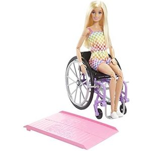 Barbie Pop met rolstoel en oprijplank, speelgoed en cadeaus voor kinderen, blond, Barbie Fashionistas, regenboogromper, outfit en accessoires, HJT13