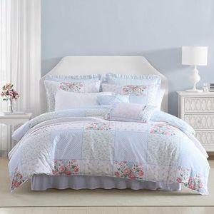 Laura Ashley - Dekbedset, superzacht beddengoed met bijpassende shams, inclusief bonuskussenslopen, chique kamerdecoratie (hoop patchwork blauw, koning)