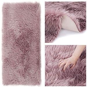 AmeliaHome Vloerkleed lamsvacht kunstbont hoogpolige bedmat rechthoekig Dokka paars 50x150 cm