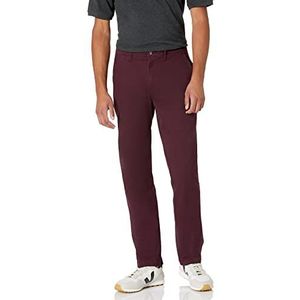 Amazon Essentials Men's Sportieve casual chinobroek met stretch (verkrijgbaar in grote en lange maten), Bordeauxrood, 40W / 34L