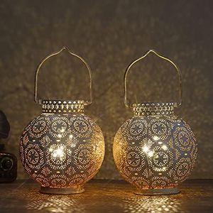 TRIROCKS Set van 2 Marokkaanse Stijl Metaal Tafel Lamp 18cm Hoog Batterij Aangedreven Draadloze Lantaarns met LED Feeënverlichting Gloeilamp Perfect voor Woonkamer Feesten Tafel Binnen (Wit)
