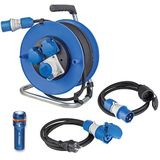 as - Schwabe Outdoor Set - Blau/Schwarz - 25 m Kabeltrommel met 2 Adapterkabels en Zaklamp XT1