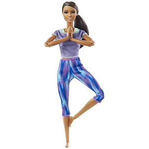 Barbie Made To Move Pop met 22 Flexibele Punten en Bruine Krullen in een Paardenstaart, met Yogakleding, voor Kinderen van 3 tot 7 jaar oud, GXF06