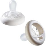 Tommee Tippee Breast-Like Soother, Skin-Like Texture, Symmetrical Orthodontic Design, BPA-Free, 0-6m, Pack of 2 Dummies