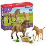 schleich 42432 Horse Club Sarahs dierbaby-verzorging, voor kinderen vanaf 5-12 jaar, Horse Club speelset