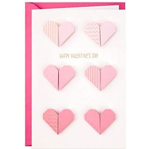 Hallmark Valentijnsdag kaart - Origami stijl harten ontwerp