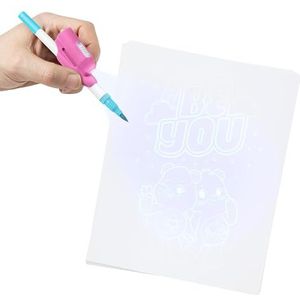 Paladone WeCool Magic Trace Geluksbeerchi-starterset, officieel, oplichtend, schilderset met 16 pagina's om op te tekenen, 10 markers met twee punten, 1 glow-grip-lijnwijzerstift, kunst-/knutselset,