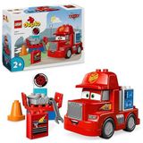 LEGO DUPLO ǀ Disney en Pixar's Cars Mack bij de race set, Bouwbaar Speelgoed voor Peuters met Rode Sleepwagen uit de Film, Cadeau voor 2 Jarigen en Ouder 10417