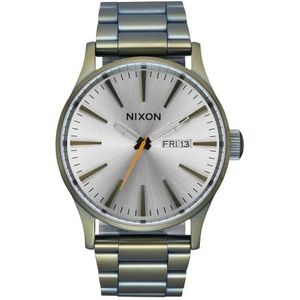 Nixon Uniseks analoog Japans kwartsuurwerk met roestvrijstalen armband A356-5093-00, Vintage wit/Surplus