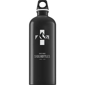SIGG Traveller Zwarte drinkfles, aluminium drinkfles, klimaatneutraal gecertificeerd, geschikt voor koolzuurhoudende dranken, lekvrij, vederlicht, BPA-vrij, zwarte berg, 1 liter