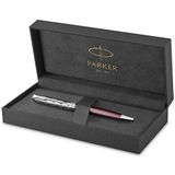 PARKER Sonnet Balpen, premium metaal en rood gesatineerd met chromen afwerking, middelste punt met zwarte inkt, geschenkdoos