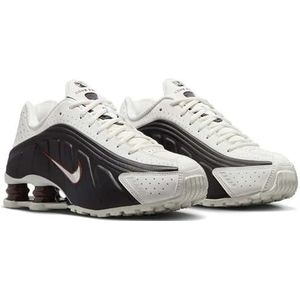 Nike - Shox R4 - Damesschoenen - Zwart - Synthetisch Materiaal