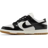 Nike - Dunk Low LX - Sneakers - Zwart - Krokodillenprint