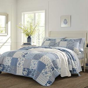 Laura Ashley - King Quilt Set, Omkeerbaar Katoenen Beddengoed met Bijpassende Shams, Boerderij Geïnspireerd Woondecoratie (Paisley Gedrukt Patchwork Blauw, King)
