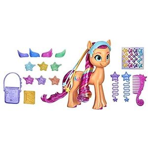 My Little Pony: A New Generation Rainbow Reveal Sunny Starscout - 15 cm Oranje Pony Speelgoed met Regenboog Vlecht, 17 Accessoires Multicolor F1794