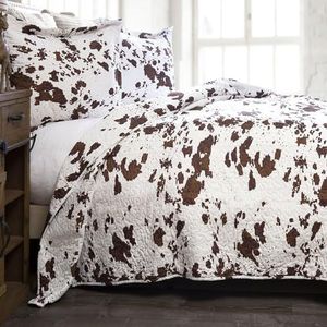 CARSTENS, INC. Westerse Azteekse land beddengoed set, zuidwestelijke microfiber koe print quilt set, Wrangler Western koeienhuid, volledig/koningin