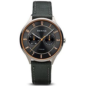 BERING Herren Analoog Quarz Titanium Collection Polshorloge met Nylon Armband en Saffier glas 11539-879