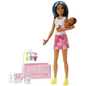 Barbie Pop en Accessoires, speelset met Skipper Friend pop, babypop met slaperige oogjes, meubels en accessoire met een thema, Babysitters Inc. ​, HJY34