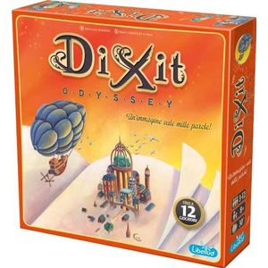 Dixit Odyssey: Nieuw formaat gezelschapsspel met 84 nieuwe kaarten - Speel met maximaal 12 spelers! (Italiaanse editie)