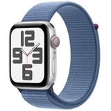 Apple Watch SE (2e generatie, 2023) (GPS + Cellular 44 mm) Smartwatch - Kast van zilverkleurig aluminium - Winterblauw geweven sportbandje. Conditie en slaap bijhouden, ongelukdetectie, CO₂-neutraal