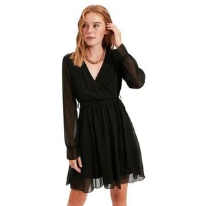 TRENDYOL Dames Midi Ruffle Hem Fitted Dress, zwart, 34