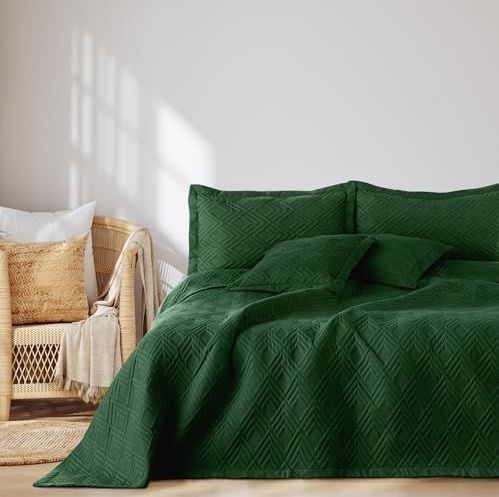 AmeliaHome - Ophelia - Sprei - Donkergroen - 240 x 260 cm - Dubbelzijdig - Ultrasonisch - Polyester