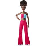 Barbie Looks Pop, natuurlijk zwart haar, colorblock outfit, kort topje en flared broek, stylen en showen, modeverzameling HJW81