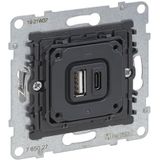 Stekker - USB-oplaadaansluiting - Kunststof - IP40 - IK04