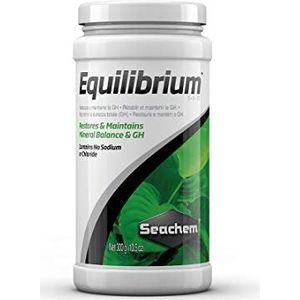 Seachem Equilibrium Aquarium Water Conditioner, 300 g, wit