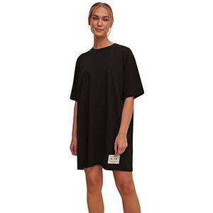 NA-KD Patch Detail T-shirt jurk, zwart, klein