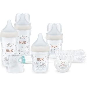 NUK Perfect Match Perfect Start Babyflessenset | 0-6+ maanden | Past zich aan het gehemelte van de baby aan | 4 x anti-koliek babyflessen, fopspeen, flessenborstel en meer | BPA-vrij | 7 stuks