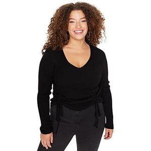 Trendyol Dames rechte lange mouwen getailleerde sweater in plussize, zwart, 5XL