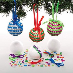 Baker Ross AT196 Kerstballen, mozaïek knutselsets, set van 4, mozaïekballen om te plakken, voor kinderen, schuimrubber, creatieve set voor kinderen voor Kerstmis