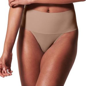 SPANX Soepele Undie-tectable String - Comfortabele Core Control - Onzichtbare Shapewear Thong - No Show Thong Ondergoed voor Vrouwen, Café Au Lait, XS