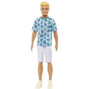 Barbie Ken Fashionistas Pop 211 met blond haar, in een T-shirt met cactussen, witte shorts en sneakers HJT10