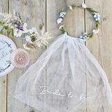 Ginger Ray 'Bride to Be' Hen Party Sluier met Floral Crown Accessoire