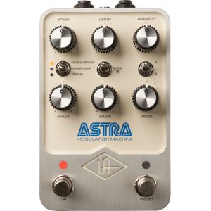 Universal Audio Astra Modulation Machine tremolo/flanger/chorus effectpedaal (promo)